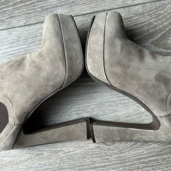 Vera Gomma Taupe Suede Leather Chunky Heel Platform Slip On Ankle Boots - Picture 8 of 16